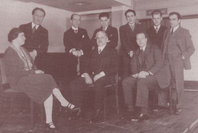1929: Staand: Back, Helmann, Jo Hekster, Daaf Wins, Wim van Dalen, Thomas Canivez.