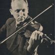 1950: Krebbers speelt het tweede deel uit het vioolconcert in e van Mendelssohn. Foto De Spiegel
