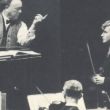 Dirigent Willem Mengelberg repetert met de jeugdige vioolsolist Yehudi Menuhin