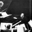 Dirigent Willem Mengelberg repeteert met pianist Igor Strawinsky