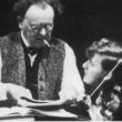 Tijdens een repetitie met de violist Yehudi Menuhin