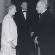 1955: v.l.n.r. Koningin Elisabeth, Marcel Cuvelier (jury-voorzitter Elisabeth Concours), Oskar Back