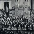 Het Concertgebouw Orkest met concertmeester Herman Krebberso.l.v. Bernard Haitink